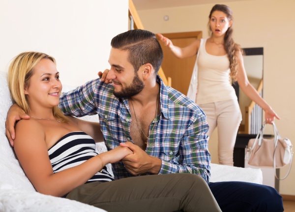 5 Apps to Catch a Cheating Partner